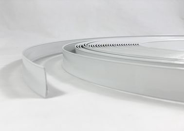 화이트 색 알루미늄 화살표 형상 플라스틱 트림 모자 3D 편지 트림 캡 좋은 부식 저항성
